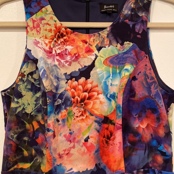 Bardot fit and flare dress. - Picture 2 of 9